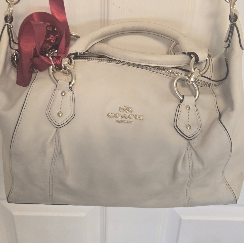 Coach White Leather Purse - Picture 3 of 16
